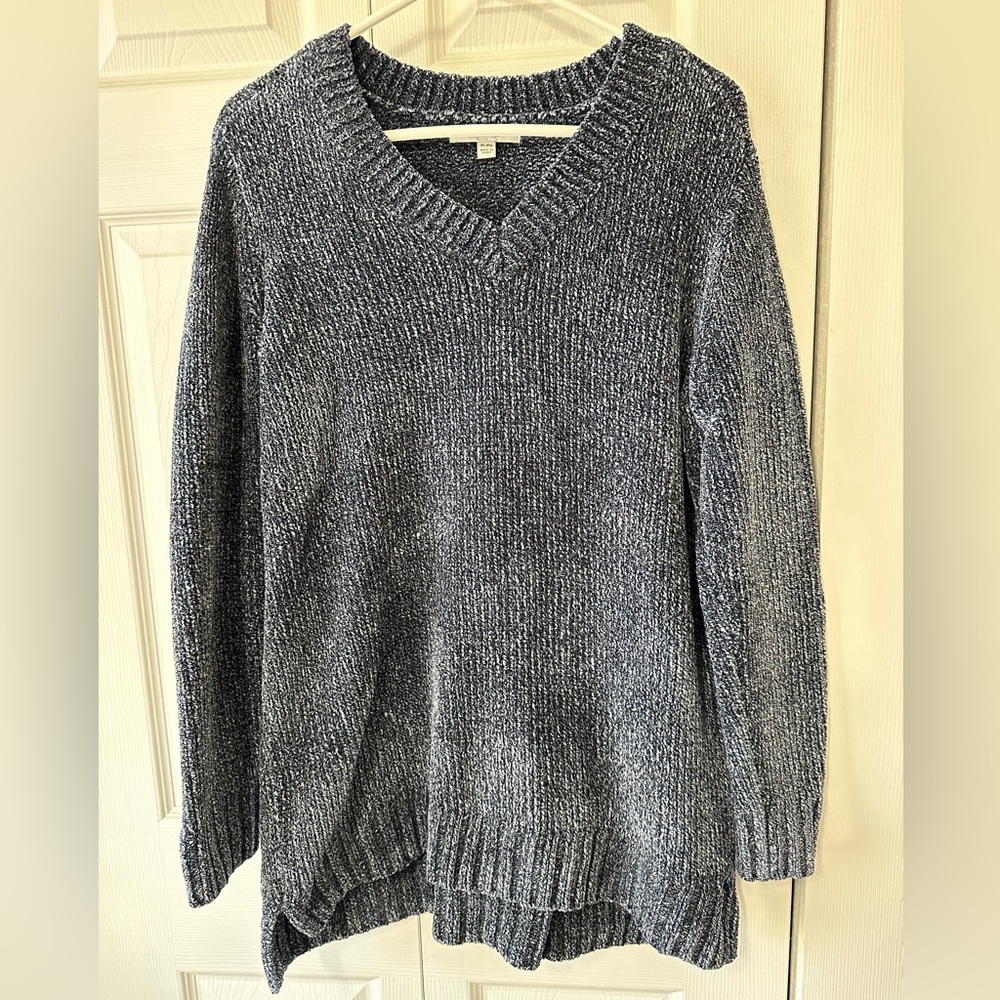 Orvis chunky v-neck sweater